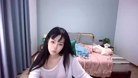 bhwuyulian online show from August 14, 11:36 am