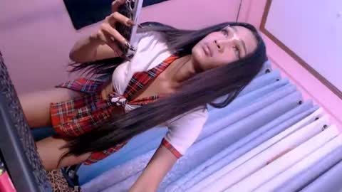bianca_018 online show from July 28, 11:44 pm