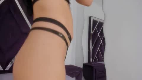 bianca_asm online show from May 1, 11:20 pm
