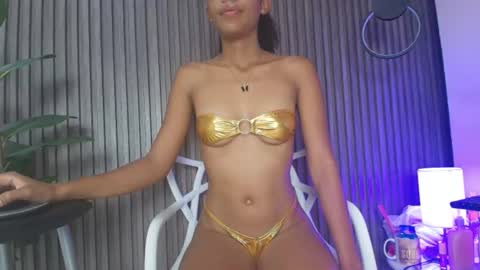 biancaa__18 online show from August 6, 12:04 pm