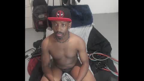 BicepsandFrot online show from August 10, 1:12 pm