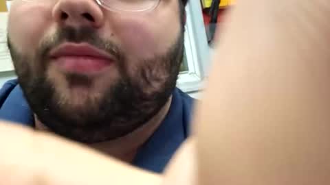 bienguero online show from April 18, 2:49 am