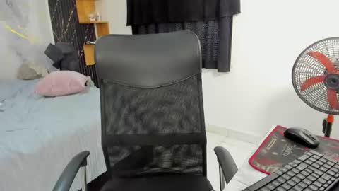 big_boss699 online show from August 3, 9:44 pm