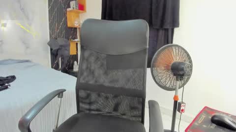 big_boss699 online show from August 6, 10:20 pm