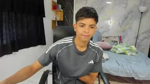 big_boss699 online show from August 13, 6:33 pm