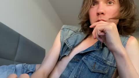 big_lil_small online show from June 27, 4:43 pm