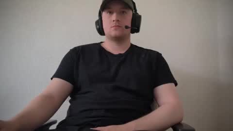 bigballerstatuson5 online show from September 7, 1:28 pm