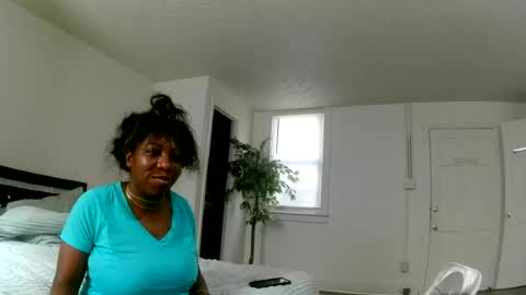 Ashley online show from August 7, 1:11 pm