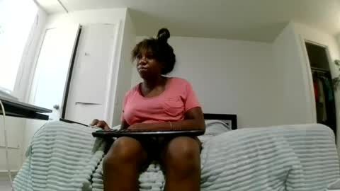 Ashley online show from August 9, 9:49 pm