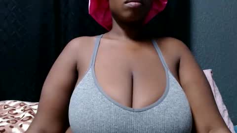 bigboobsbitchx online show from June 6, 3:18 pm