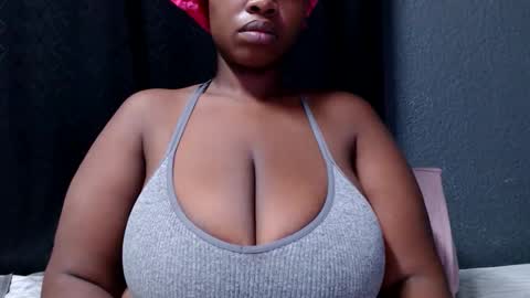 bigboobsbitchx online show from June 7, 9:03 am