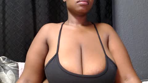 bigboobsbitchx online show from June 16, 12:42 am