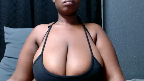 bigboobsbitchx online show from June 18, 7:41 am