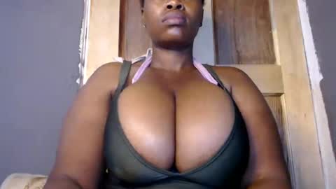 bigboobsbitchx online show from August 14, 8:29 am
