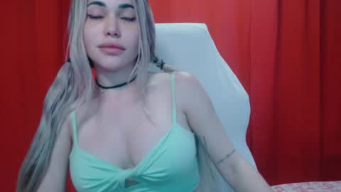 LaraFire online show from July 13, 1:18 pm