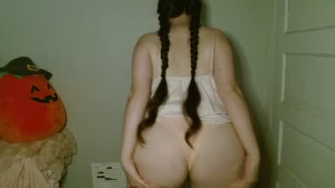 Isabella online show from August 12, 1:41 am