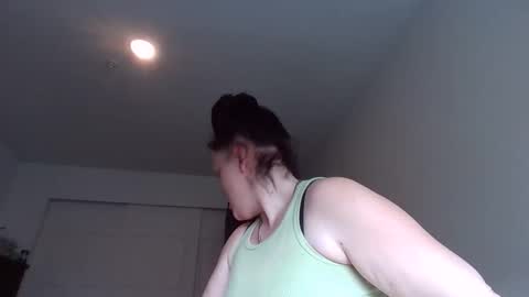 bigbutt35 online show from February 25, 9:24 pm