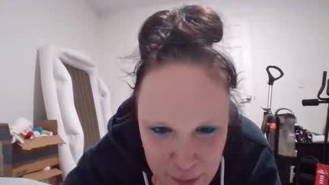 bigbutt35 online show from March 1, 7:05 am