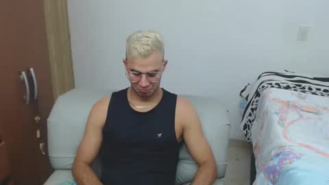 bigcock2815 online show from June 20, 11:16 pm