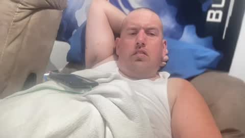 bigcocksuckingslut online show from August 15, 1:42 am