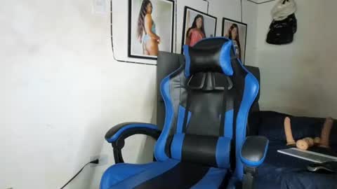 cristina online show from August 12, 9:33 am