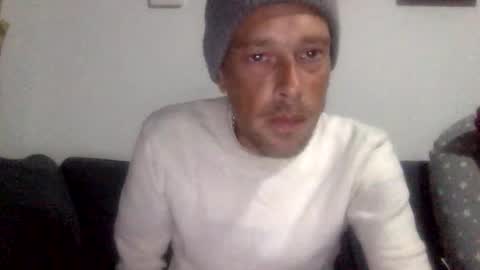 bigdickdangles472924 online show from June 1, 8:23 pm