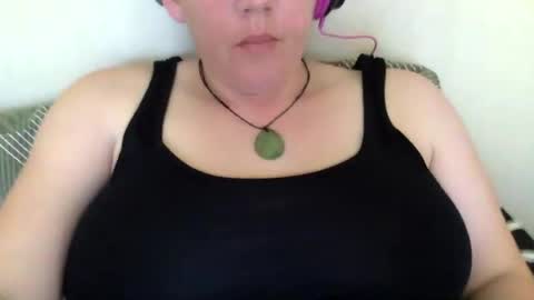 bigdoublee online show from July 19, 2:02 am