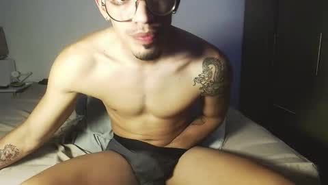 BigDragonBoy online show from April 29, 10:56 pm