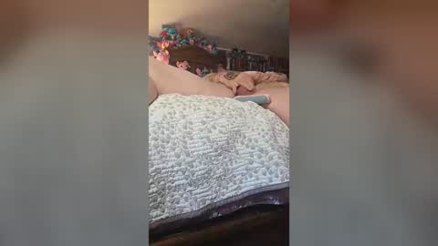 biggdaddyhott online show from September 6, 10:37 pm