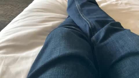 bigger22332233 online show from May 10, 6:32 pm