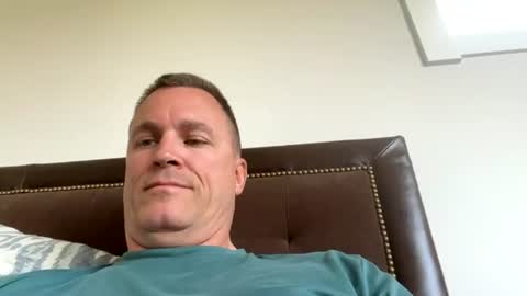 bigger22332233 online show from August 4, 6:38 pm