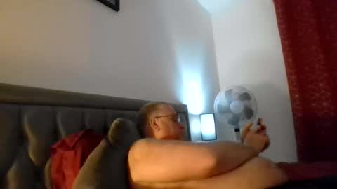 bigguy2014 online show from May 10, 8:33 pm