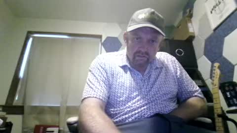 biggydee8989 online show from August 16, 11:09 pm
