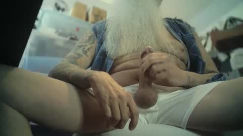 bigjeff01 online show from May 10, 4:31 pm