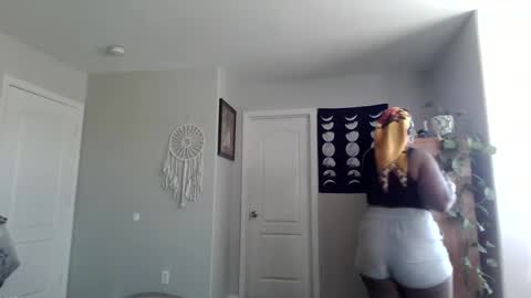 BigMamaMocha online show from August 14, 6:11 pm