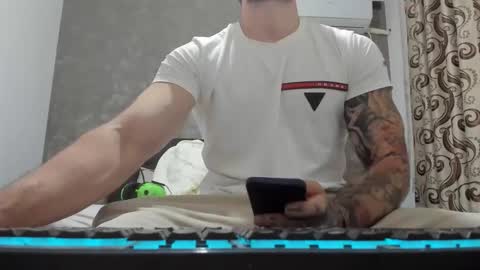 bigmuscles95 online show from June 1, 11:07 pm