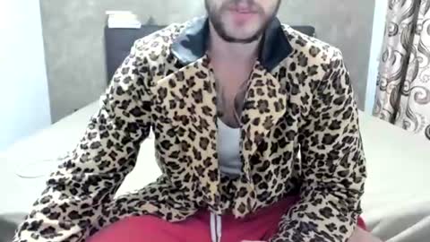 bigmuscles95 online show from August 13, 9:51 pm