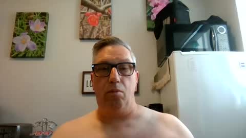 bignhard_69_ online show from June 12, 5:09 pm
