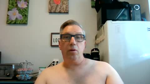 bignhard_69_ online show from July 10, 8:36 pm