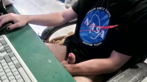 bigpeepdude online show from June 14, 4:48 pm
