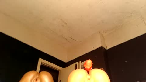 bigpussypump online show from August 8, 2:33 am