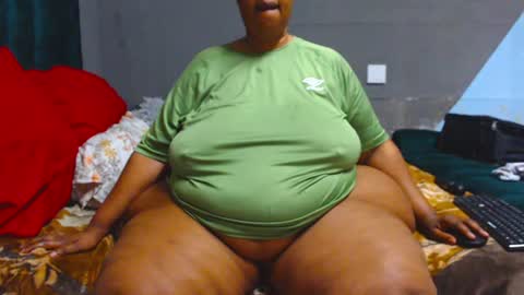 bigsuperbutt online show from June 17, 6:34 am