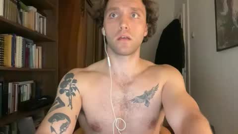 GF sleeps next door... But im so horny looking for female company 33 online show from April 25, 11:22 pm