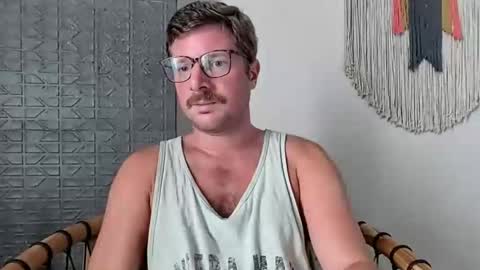 bigthickvic online show from May 9, 1:24 pm