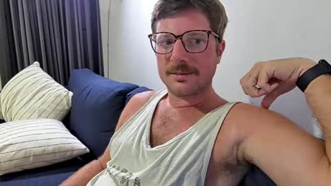 bigthickvic online show from May 16, 3:28 am