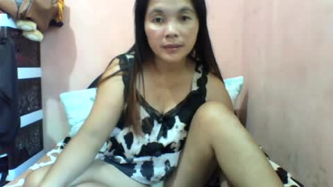 bigtits_24 online show from August 15, 12:36 am