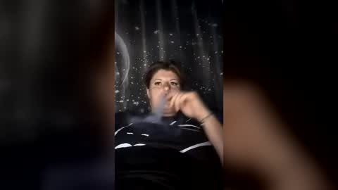 bigtitslala online show from August 1, 9:32 pm