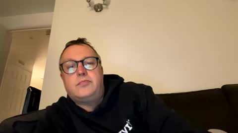 Just call me master online show from April 19, 9:02 pm
