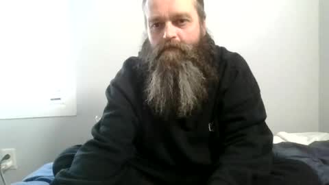 billhill42 online show from July 29, 3:35 am