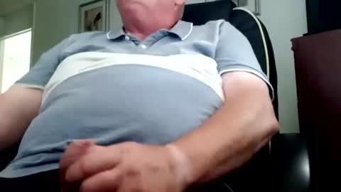 billlllllyb online show from August 23, 12:12 pm